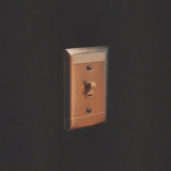 LIGHT SWITCH - CHARLIE PUTH